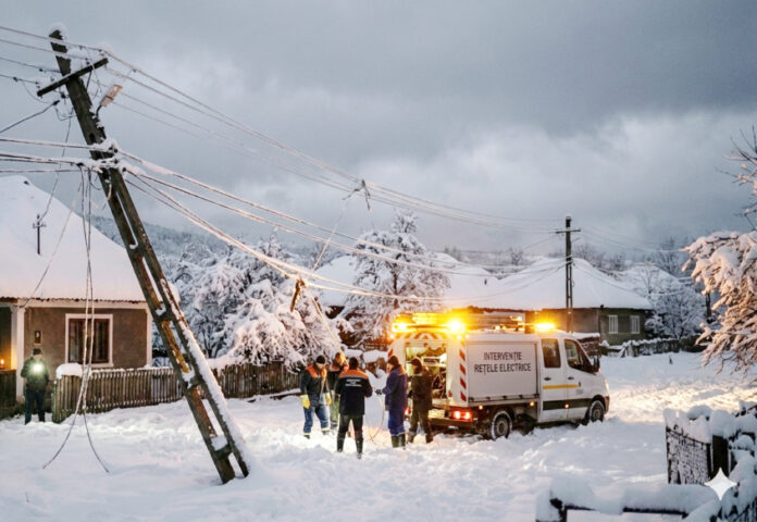 Interventie-masina-retele-electrice-iarna