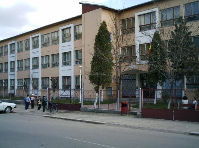 Liceul-de-arte-deva-642
