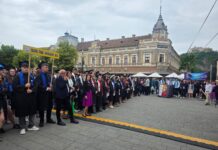 Deva, orașul absolvenților pentru o zi! – VIDEO